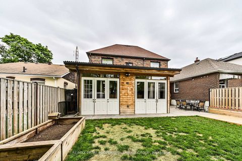 Photo 38 at 16 Eastwood Avenue, Cliffside, Toronto