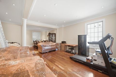 Photo 5 at 277 Old Weston Road, Pellam Park, Toronto