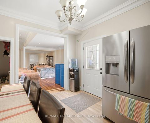 Photo 10 at 277 Old Weston Road, Pellam Park, Toronto