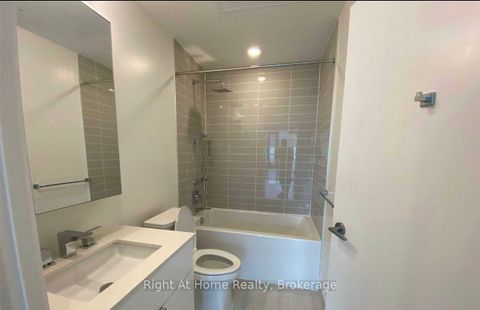 Photo 5 at 6 - 2606 25 Richmond Street E, Yonge Corridor, Toronto