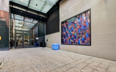 Photo 11 at 6 - 2606 25 Richmond Street E, Yonge Corridor, Toronto