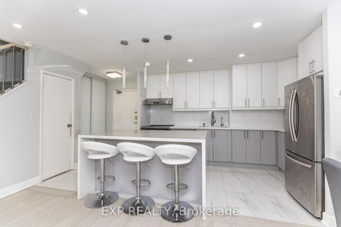 Photo 10 at 110 - 4001 Don Mills Road, Hillcrest Village, Toronto