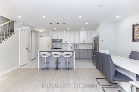 Photo 13 at 110 - 4001 Don Mills Road, Hillcrest Village, Toronto