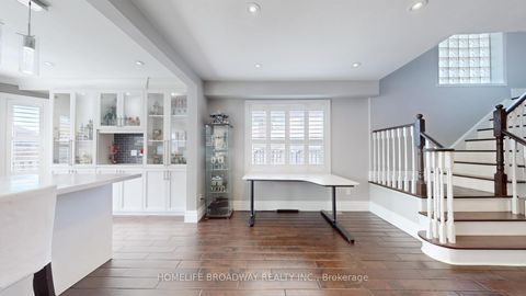 Photo 6 at 96 Echo Ridge Crescent, Sonoma Heights, Vaughan