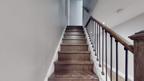 Photo 22 at 96 Echo Ridge Crescent, Sonoma Heights, Vaughan