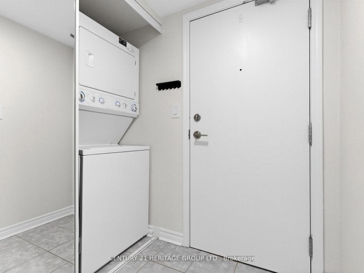 Photo 24 at 703 - 8 Rean Drive, Bayview Village, Toronto