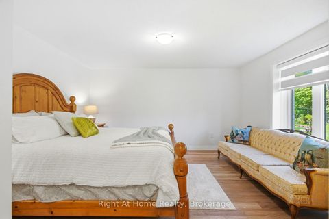 Photo 20 at 46 Holtby Court E, Port Perry, Scugog