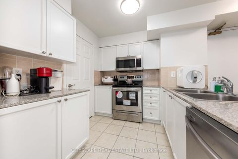Photo 8 at 609 - 5940 Yonge Street, Newtonbrook West, Toronto