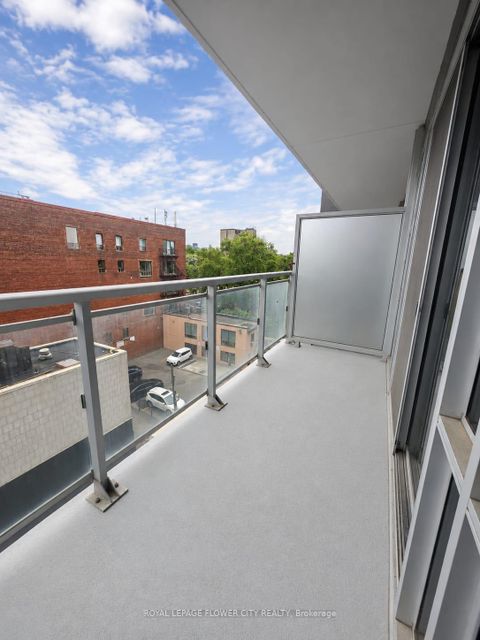 Photo 10 at 607 - 10 Willison Square, Chinatown, Toronto