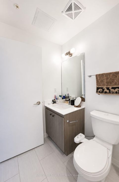 Photo 12 at 607 - 10 Willison Square, Chinatown, Toronto