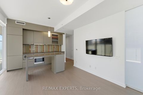 Photo 11 at 3606 - 101 Peter Street, Waterfront Communities C1, Toronto