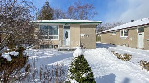 Photo 5 at 132 Porchester Drive, Woburn, Toronto