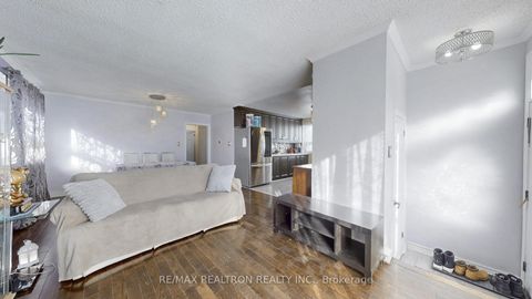 Photo 10 at 132 Porchester Drive, Woburn, Toronto