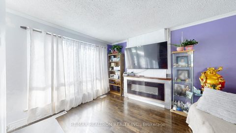 Photo 11 at 132 Porchester Drive, Woburn, Toronto