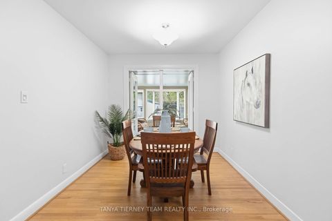 Photo 10 at 264 Baldwin Street, Donevan, Oshawa