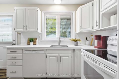 Photo 15 at 264 Baldwin Street, Donevan, Oshawa