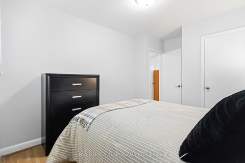 Photo 27 at 264 Baldwin Street, Donevan, Oshawa