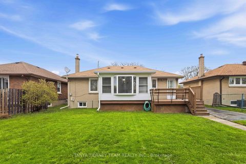 Photo 40 at 264 Baldwin Street, Donevan, Oshawa