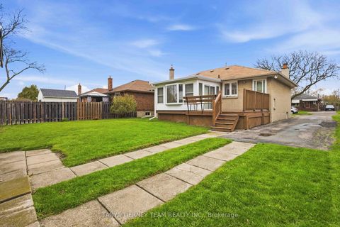 Photo 42 at 264 Baldwin Street, Donevan, Oshawa