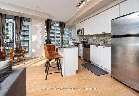 Photo 7 at 1008 - 15 Bruyeres Mews, Niagara, Toronto