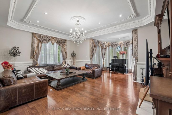Photo 5 at 59 Hi Mount Drive, Bayview Village, Toronto
