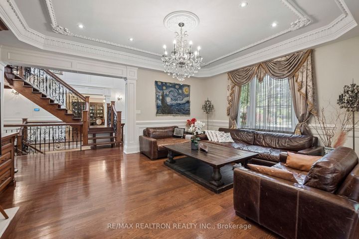 Photo 6 at 59 Hi Mount Drive, Bayview Village, Toronto