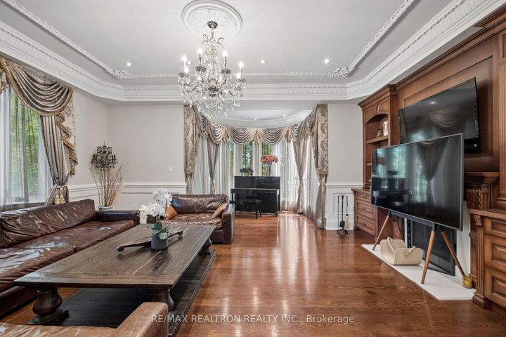 Photo 7 at 59 Hi Mount Drive, Bayview Village, Toronto