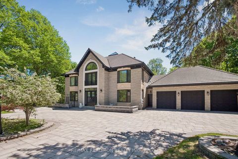 Photo 1 at 59 Hi Mount Drive, Bayview Village, Toronto