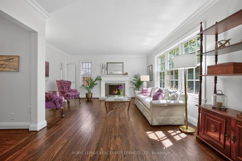 Photo 4 at 130 Thompson Avenue, Queensway, Toronto
