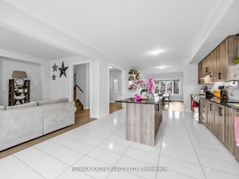 Photo 12 at 1454 Stovell Crescent, Lefroy, Innisfil