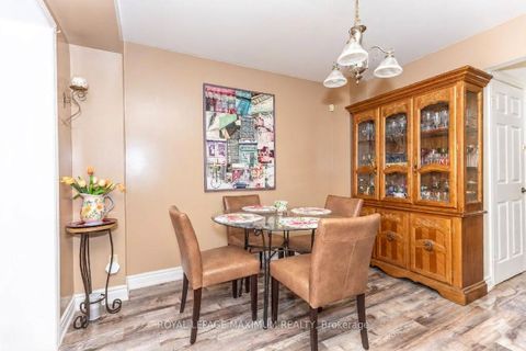 Photo 14 at 157 Misty Meadow Drive, East Woodbridge, Vaughan