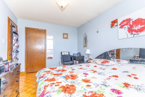 Photo 28 at 157 Misty Meadow Drive, East Woodbridge, Vaughan