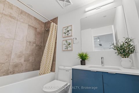 Photo 16 at 522 - 1614 Charles Street, Port Whitby, Whitby