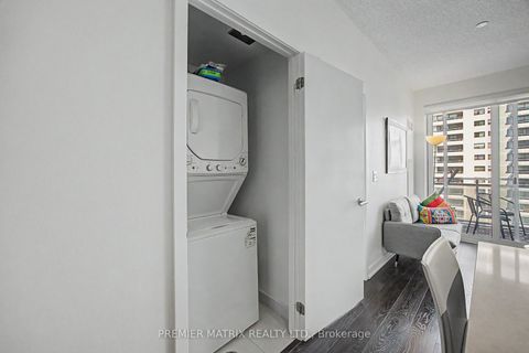 Photo 17 at 930 - 1830 Bloor Street W, High Park North, Toronto