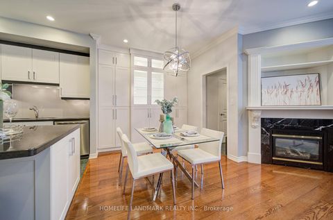 Photo 7 at 405 - 31 Avondale Avenue, Willowdale East, Toronto