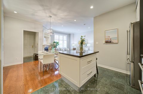 Photo 13 at 405 - 31 Avondale Avenue, Willowdale East, Toronto