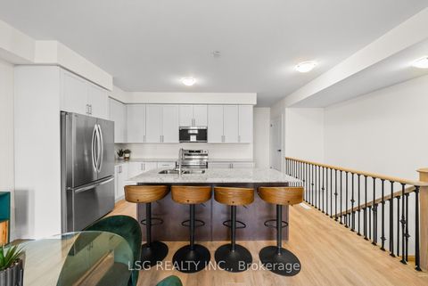 Photo 14 at 153 Blick Crescent, Bayview Northeast, Aurora