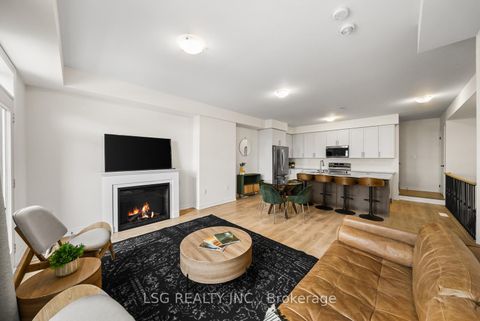 Photo 16 at 153 Blick Crescent, Bayview Northeast, Aurora