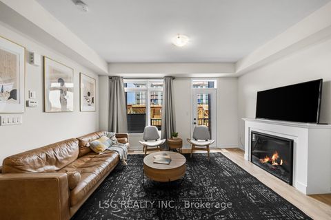 Photo 17 at 153 Blick Crescent, Bayview Northeast, Aurora