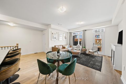 Photo 18 at 153 Blick Crescent, Bayview Northeast, Aurora
