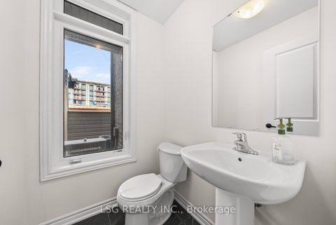 Photo 23 at 153 Blick Crescent, Bayview Northeast, Aurora