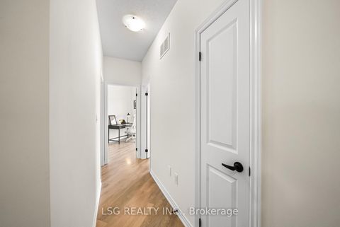 Photo 27 at 153 Blick Crescent, Bayview Northeast, Aurora