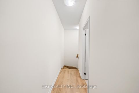 Photo 28 at 153 Blick Crescent, Bayview Northeast, Aurora
