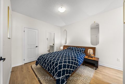Photo 29 at 153 Blick Crescent, Bayview Northeast, Aurora