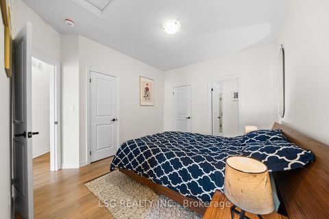 Photo 30 at 153 Blick Crescent, Bayview Northeast, Aurora
