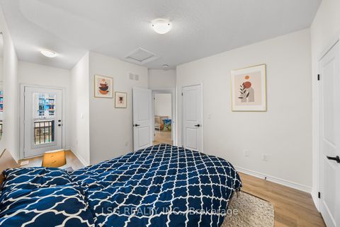 Photo 31 at 153 Blick Crescent, Bayview Northeast, Aurora