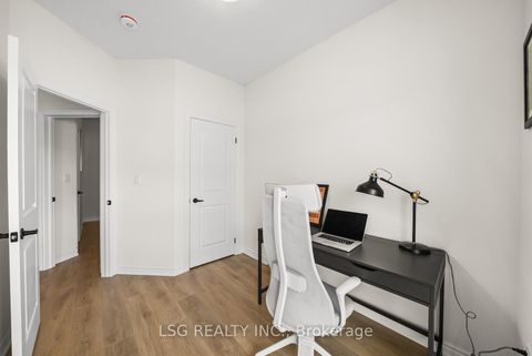 Photo 35 at 153 Blick Crescent, Bayview Northeast, Aurora