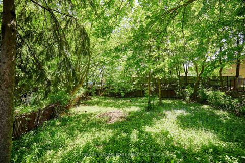 Photo 15 at 213 Phyllis Avenue, Cliffcrest, Toronto