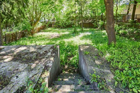 Photo 18 at 213 Phyllis Avenue, Cliffcrest, Toronto