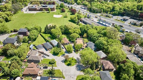 Photo 38 at 213 Phyllis Avenue, Cliffcrest, Toronto